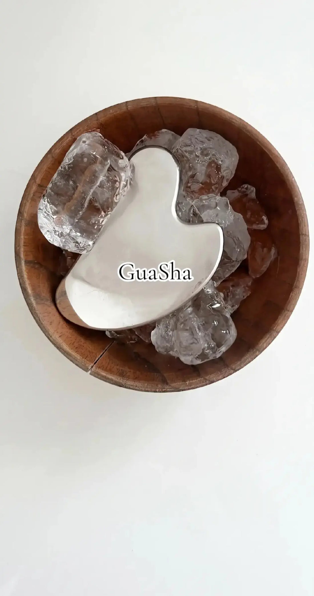 Gua sha acier vs jade : lequel choisir pour ton rituel visage ?